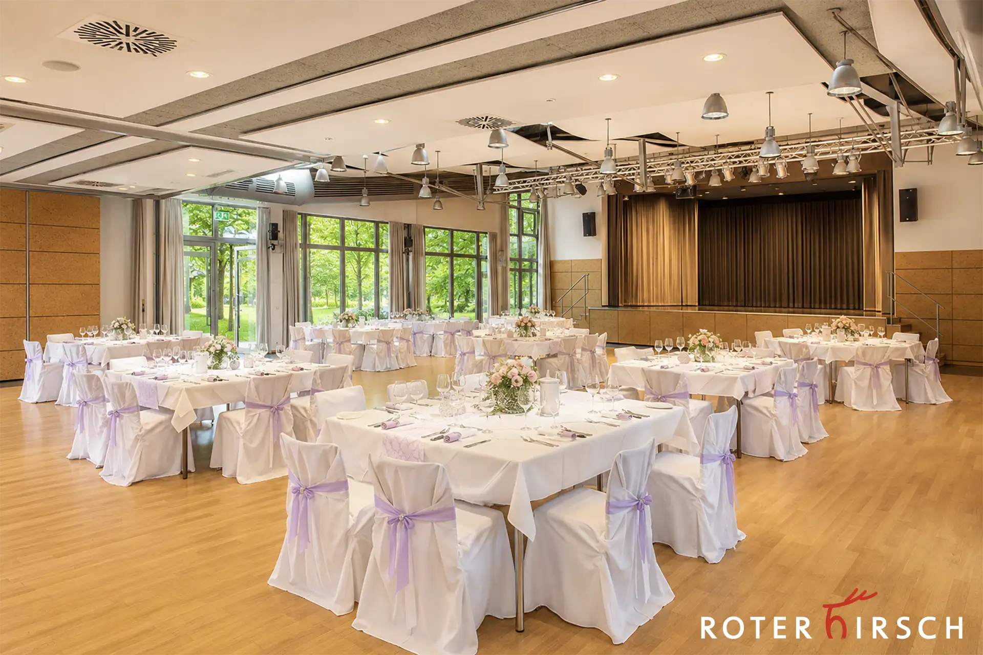 Eventlocation ROTER HIRSCH Heusweiler Festlich gedeckter Veranstaltungsraum im ROTEN HIRSCH in Heusweiler für Hochzeiten und Feiern